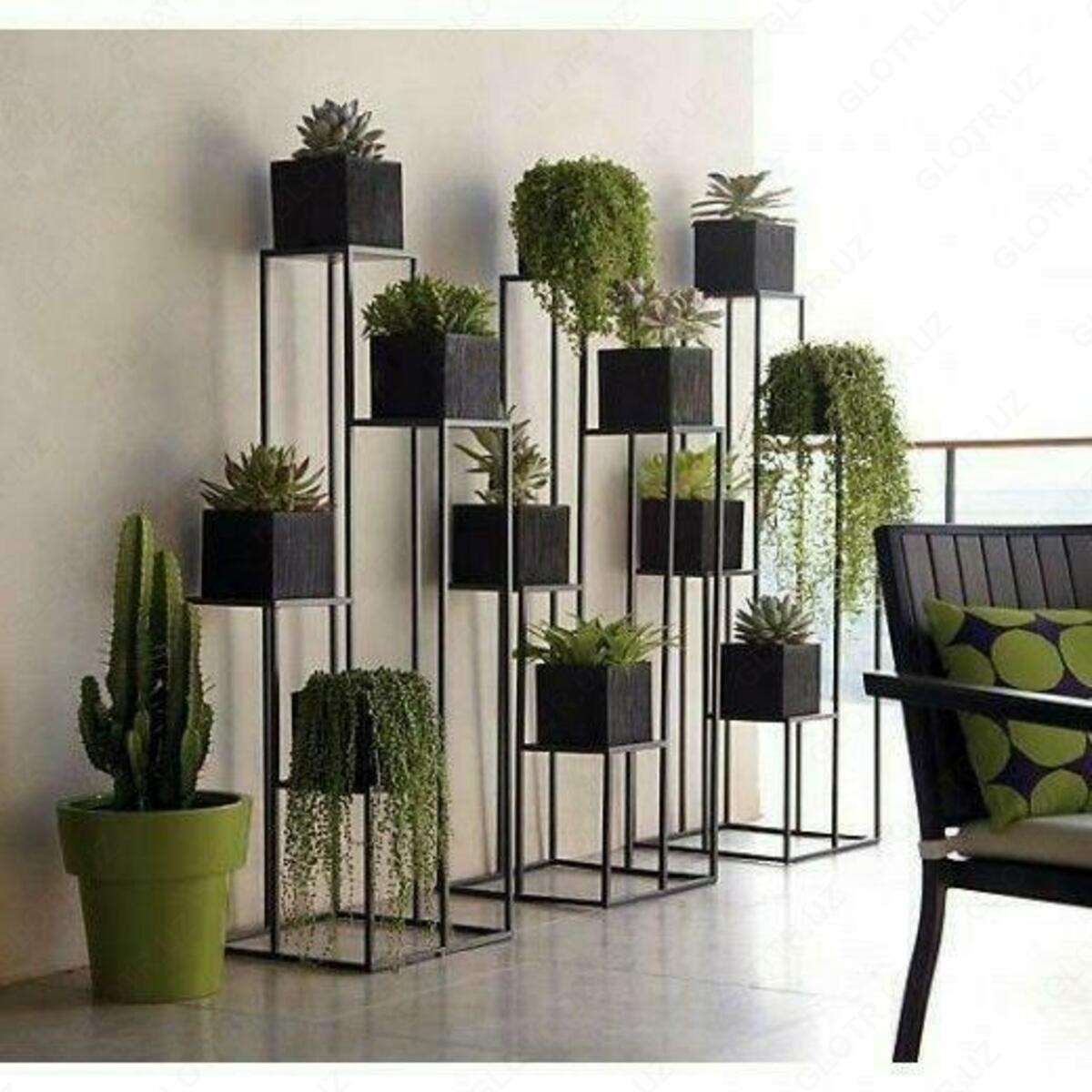 Best Plant Stands for Large Indoor Plants